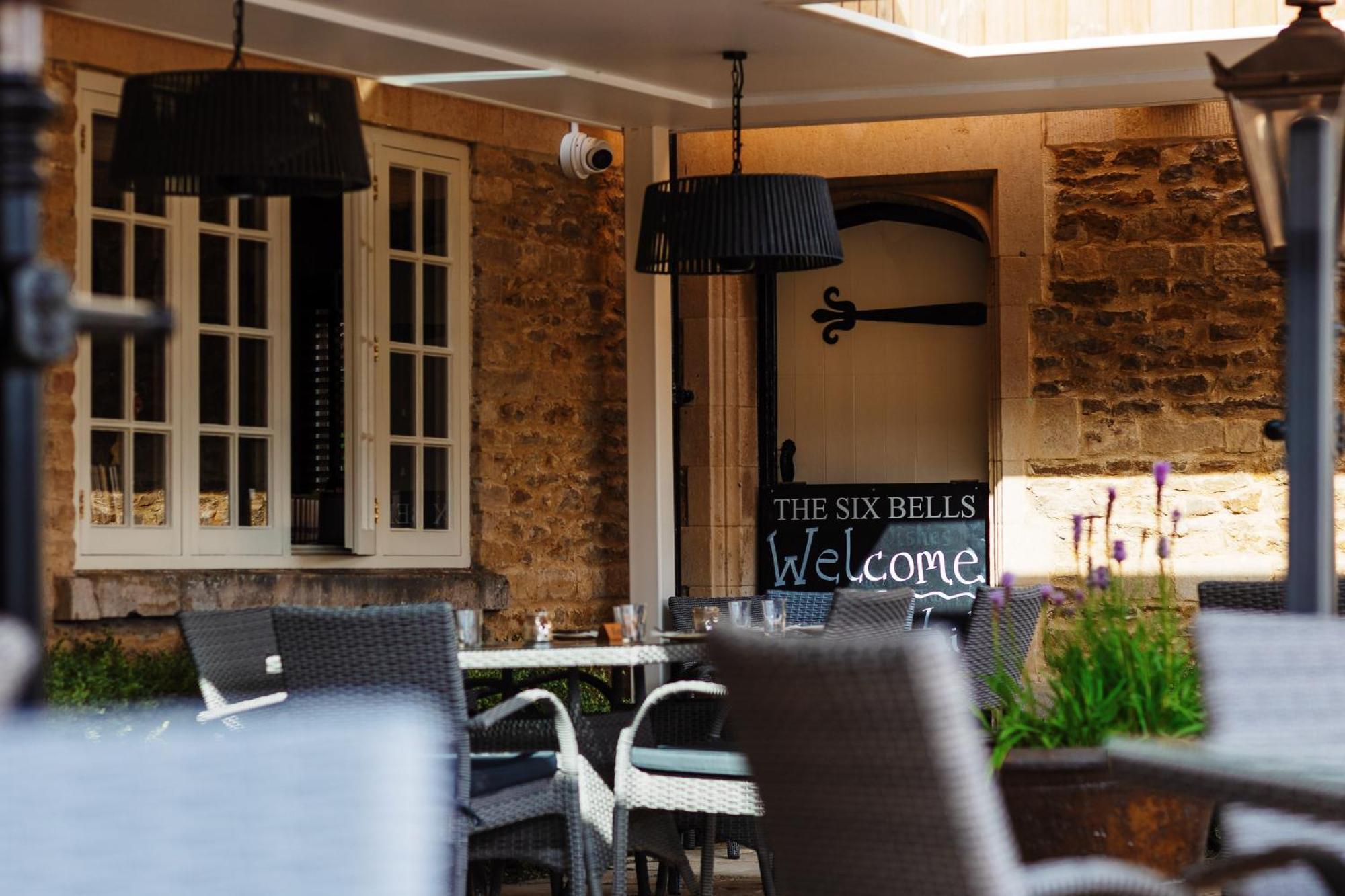 Bed and Breakfast The Six Bells Борн Экстерьер фото